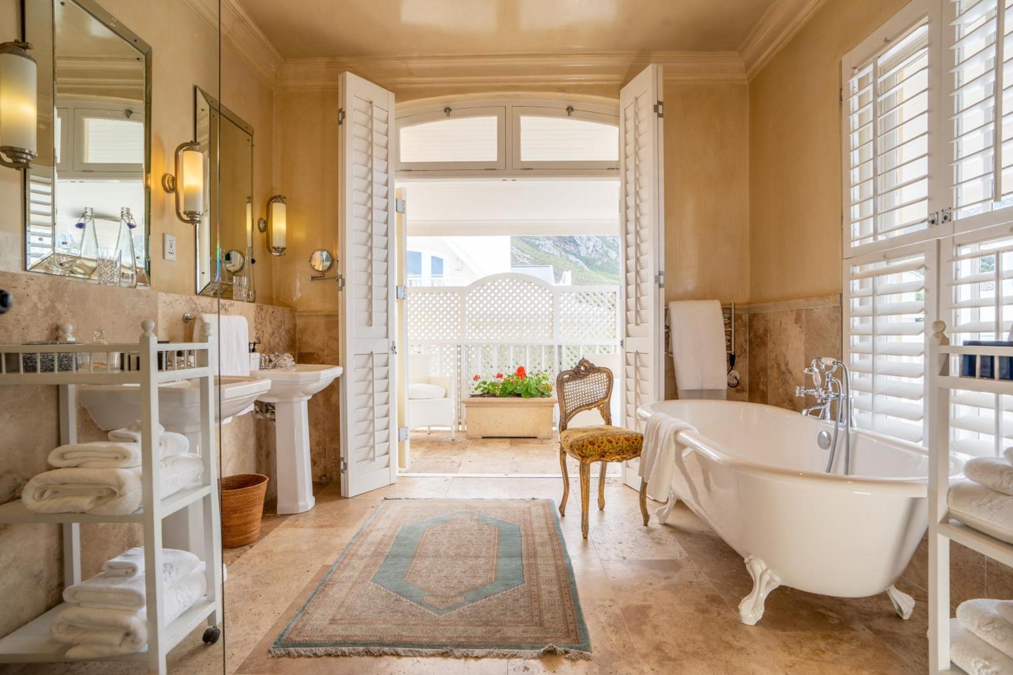 Birkenhead House Hotel Hermanus Bagian luar foto